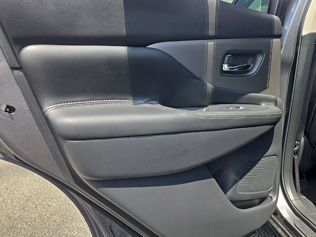 Used 2024 Nissan Murano SL AWD/4WD image 37