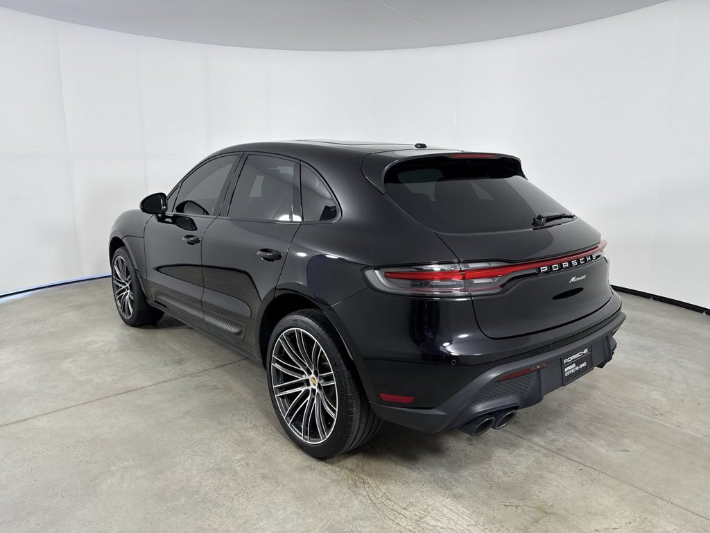 Certified 2024 Porsche Macan w/ Premium Plus Package AWD/4WD image 3