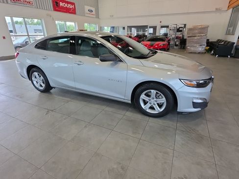 Used 2022 Chevrolet Malibu LS FWD image 6