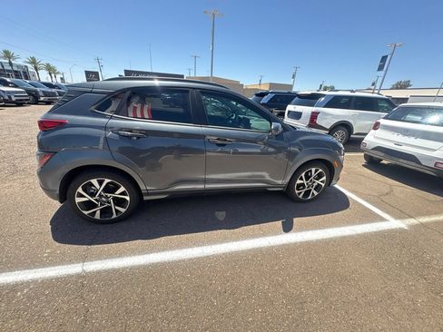 Used 2022 Hyundai Kona Limited w/ Cargo Package FWD image 8