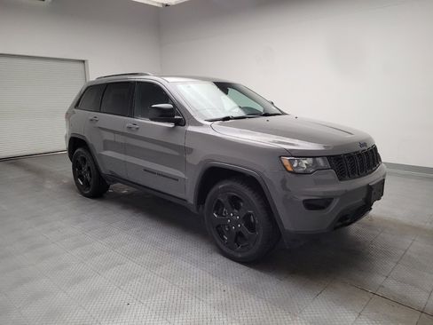 Used 2019 Jeep Grand Cherokee Laredo AWD/4WD image 11