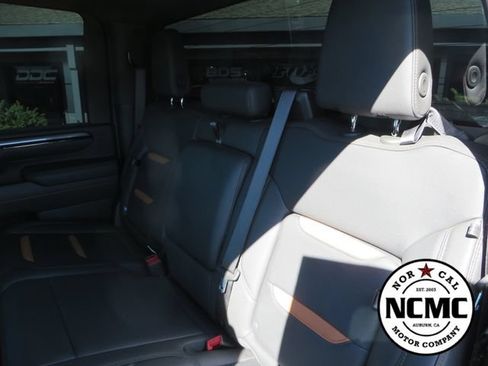 Used 2025 GMC Sierra 2500 AT4 AWD/4WD image 47