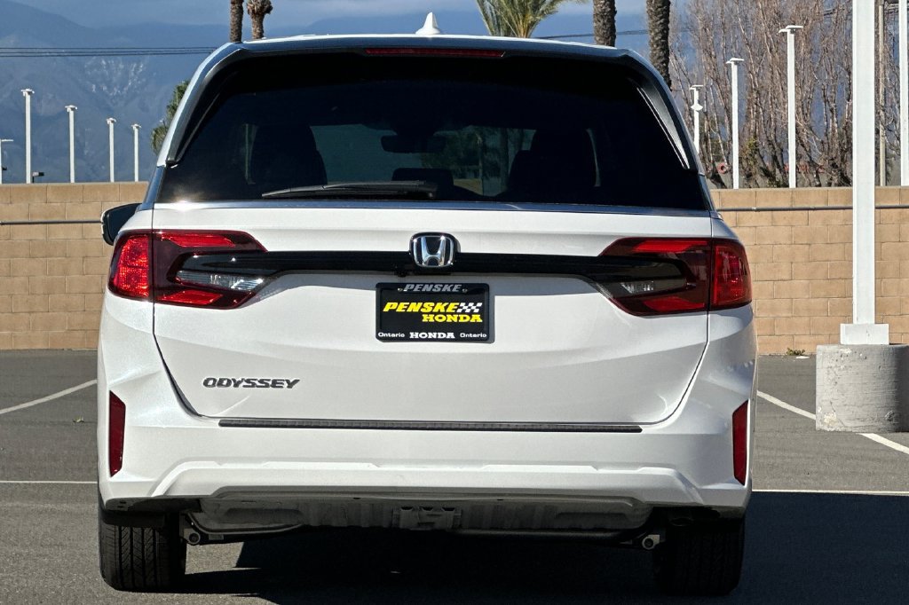 New 2026 Honda Odyssey EX-L image 5