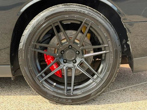 Used 2015 Dodge Challenger SRT Hellcat RWD image 27