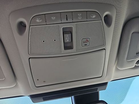 Used 2018 INFINITI Q50 Luxe w/ Essential Package (3.0T Luxe) image 20