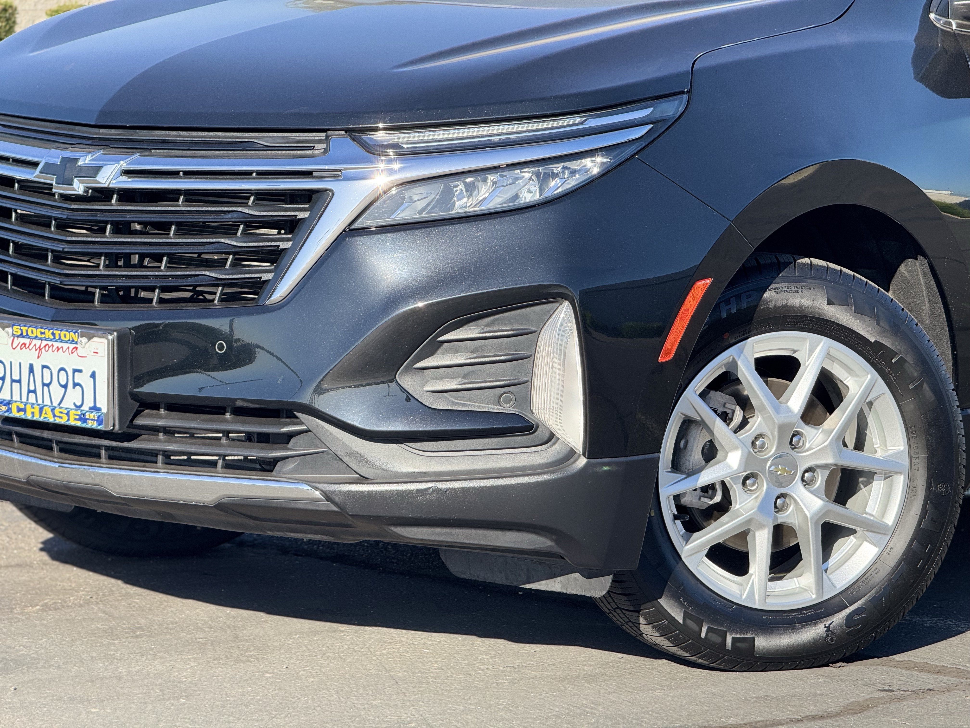Certified 2023 Chevrolet Equinox LT AWD/4WD image 3