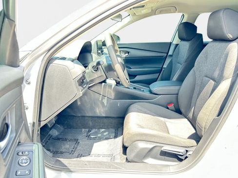 Used 2023 Honda Accord LX image 11