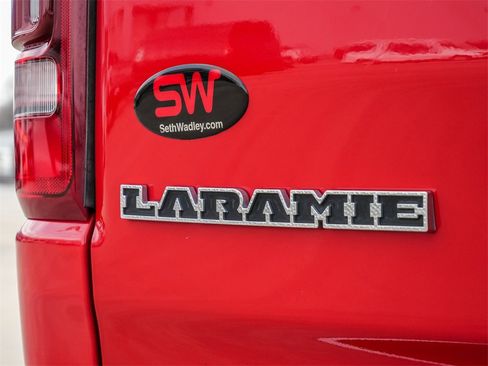 Used 2024 RAM 1500 Laramie image 11