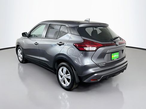 Used 2021 Nissan Kicks S FWD image 7