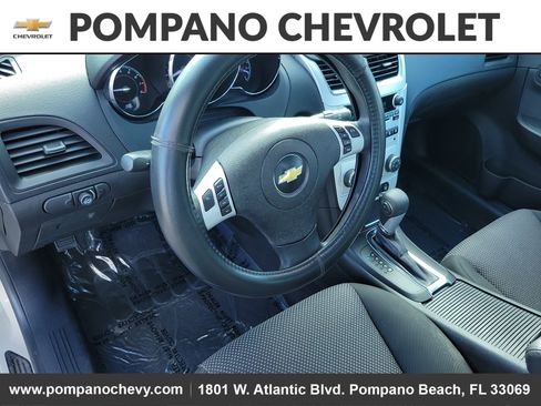 Used 2011 Chevrolet Malibu LT image 22