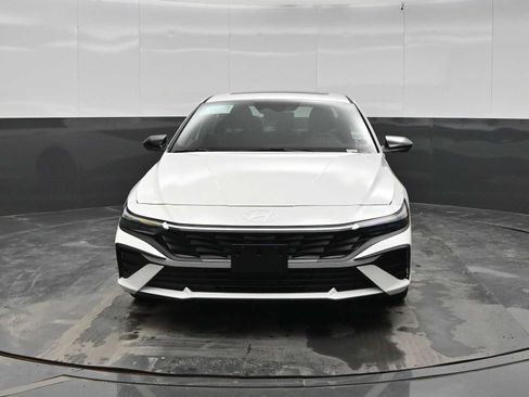 New 2026 Hyundai Elantra SEL Sport FWD image 3