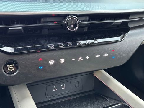 Used 2025 Nissan Murano SL image 21