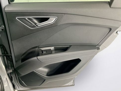 Certified 2024 Audi Q4 e-tron Premium AWD/4WD image 25