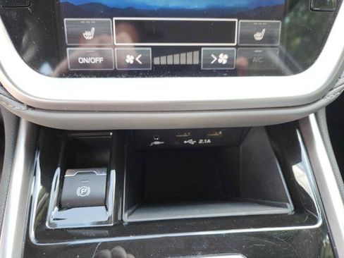Used 2020 Subaru Legacy Premium AWD/4WD image 21