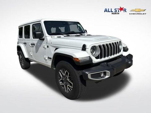 Used 2025 Jeep Wrangler Unlimited Sahara AWD/4WD image 1