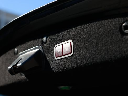 Used 2019 Mercedes-Benz S 560 Sedan image 56