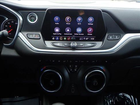 Used 2022 Chevrolet Blazer LT image 17