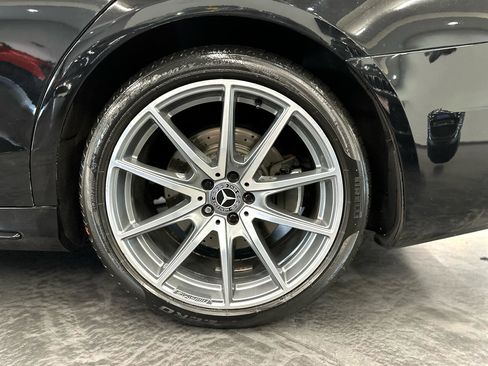 Used 2019 Mercedes-Benz S 560 Sedan image 9