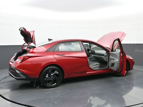 Certified 2026 Hyundai Elantra Sport FWD image 45