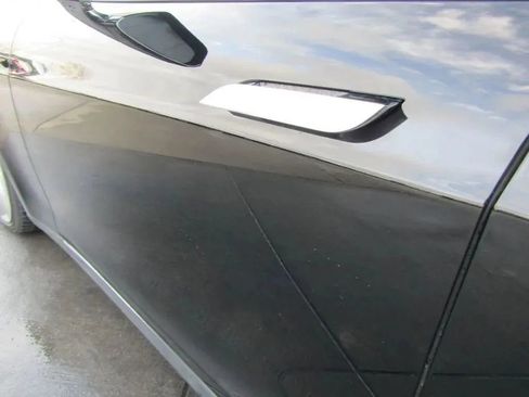 Used 2015 Tesla Model S 85D image 32