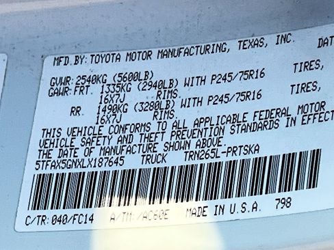 Used 2020 Toyota Tacoma SR5 RWD image 29