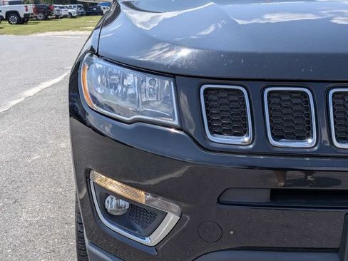Used 2020 Jeep Compass Limited AWD/4WD image 10