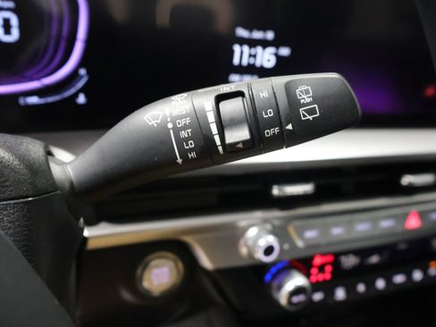 Used 2025 Kia Telluride S AWD/4WD image 37