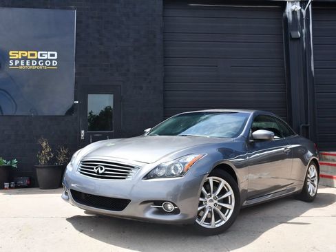 Used 2013 INFINITI G37 Convertible w/ Premium Pkg RWD image 1