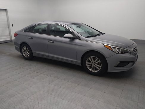 Used 2016 Hyundai Sonata SE FWD image 11