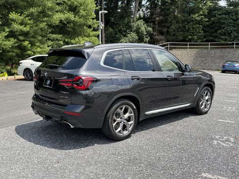 Used 2023 BMW X3 xDrive30i w/ Premium Package w/ZPA AWD/4WD image 4