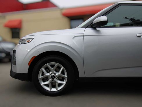 Used 2020 Kia Soul S image 41