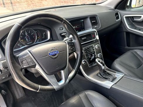 Used 2016 Volvo V60 T5 Premier image 27