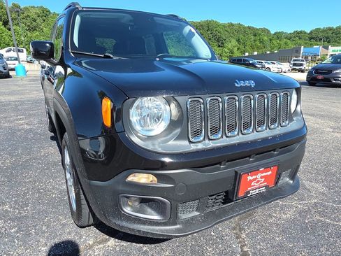 Used 2017 Jeep Renegade Latitude AWD/4WD image 11