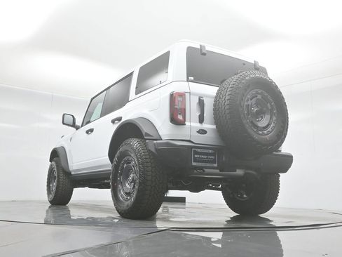 New 2025 Ford Bronco Badlands image 48