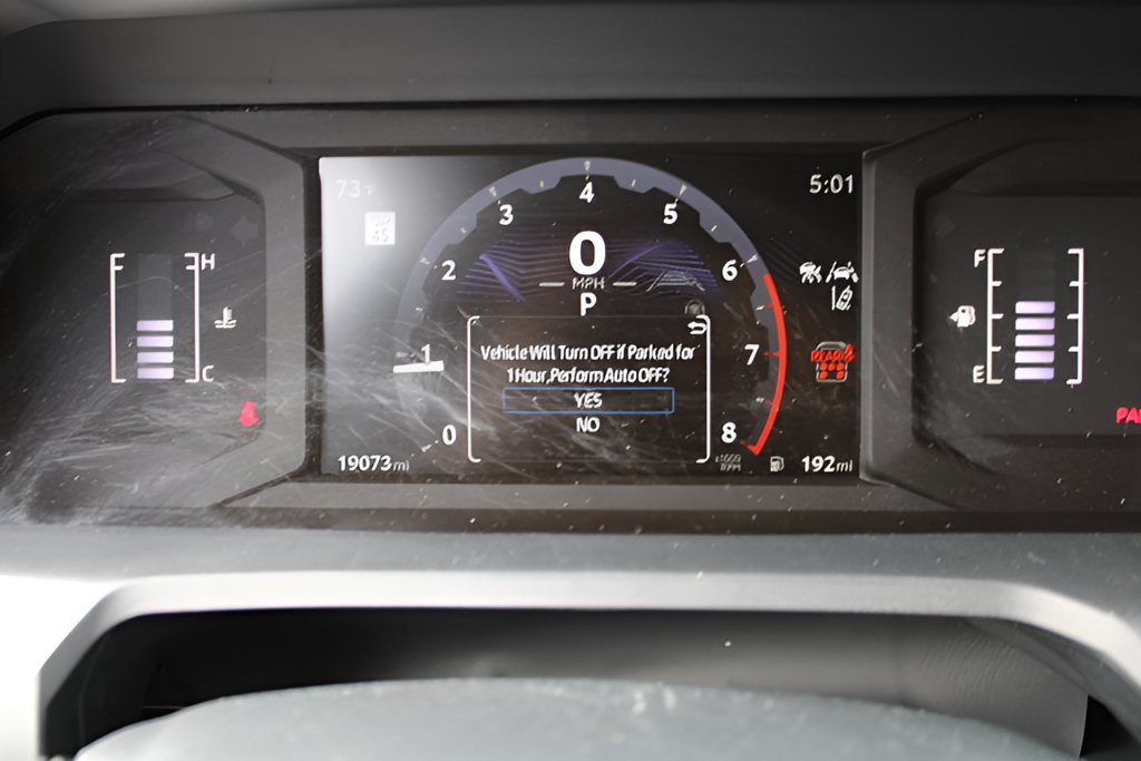Used 2025 Toyota 4Runner SR5 AWD/4WD image 11