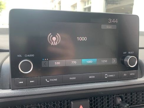 Used 2024 Honda CR-V EX image 13