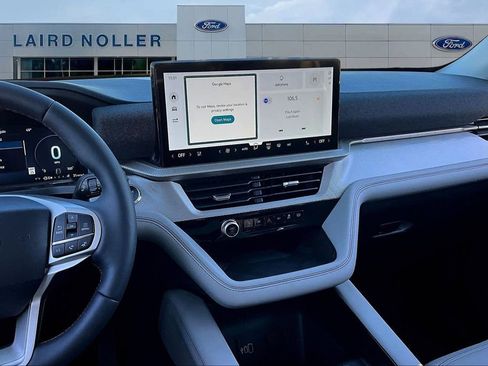 New 2026 Ford Explorer Active w/ Active Comfort Package image 7