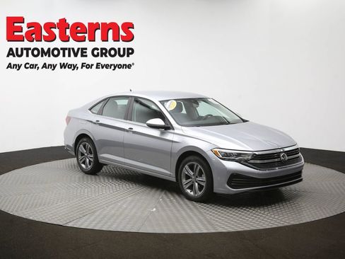 Used 2024 Volkswagen Jetta SE image 47