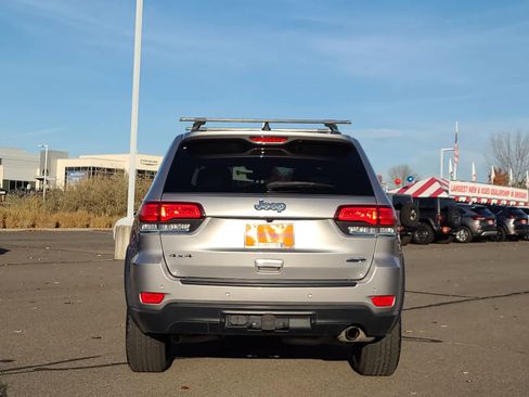 Used 2020 Jeep Grand Cherokee Laredo w/ Quick Order Package 2BN North image 13