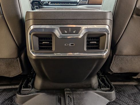 Used 2026 Chevrolet Silverado 1500 High Country image 30