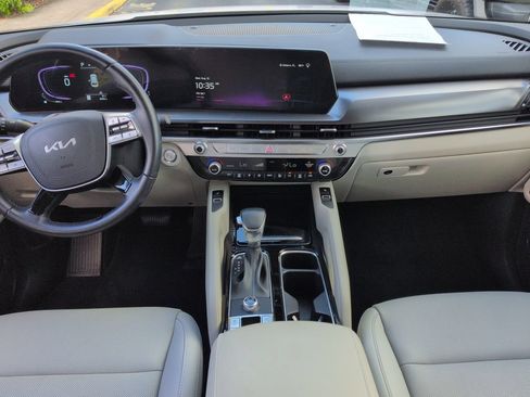 Used 2025 Kia Telluride S FWD image 15