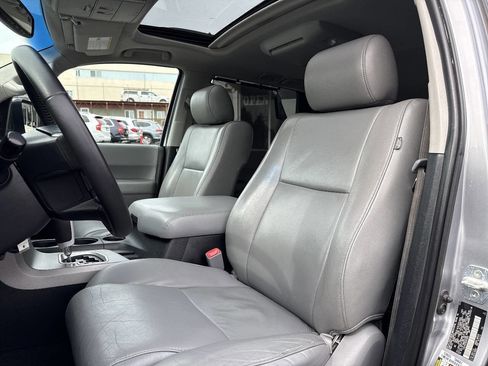 Used 2013 Toyota Sequoia Limited AWD/4WD image 43