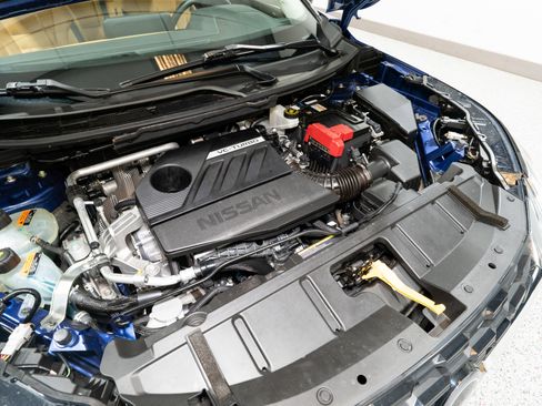 Used 2023 Nissan Rogue Platinum image 33