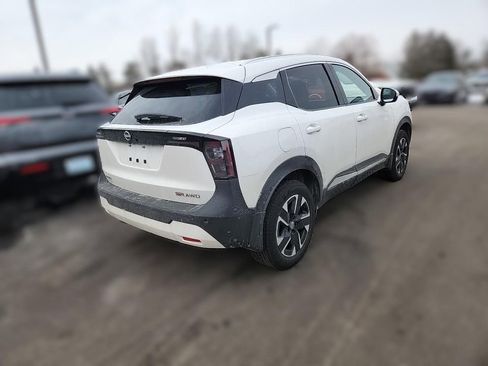 Certified 2025 Nissan Kicks SR image 5