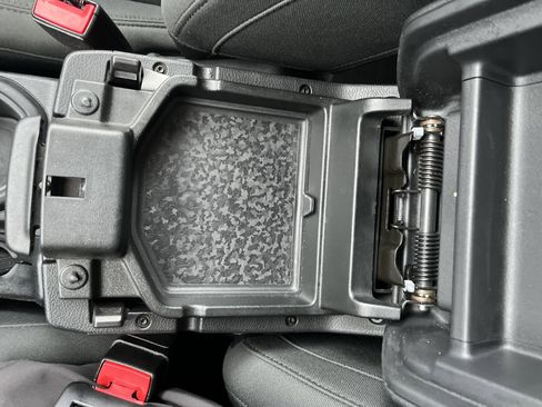 Used 2020 Jeep Wrangler Unlimited Sport image 33