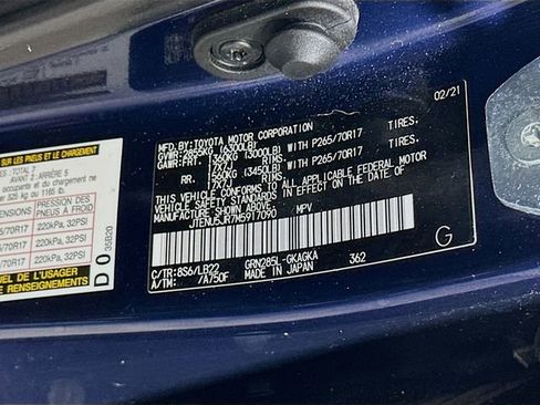 Used 2021 Toyota 4Runner SR5 Premium w/ Moonroof Package image 33