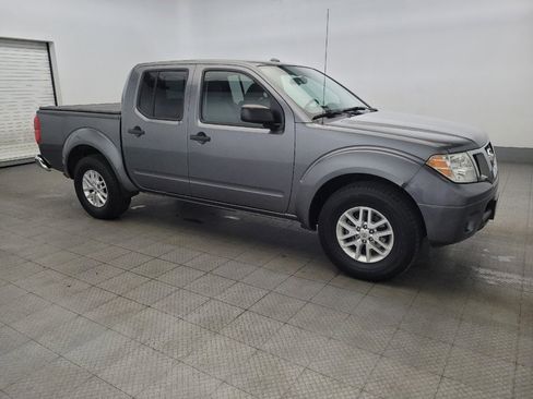 Used 2018 Nissan Frontier SV image 11