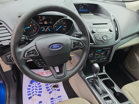 Used 2017 Ford Escape SE FWD image 12