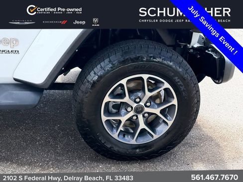 Used 2022 Jeep Wrangler Unlimited Sahara w/ LED Lighting Group AWD/4WD image 9