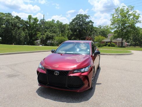 Used 2019 Toyota Avalon XSE FWD image 5